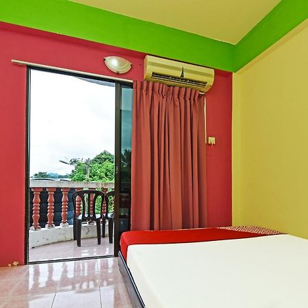 Oyo 90565 Teresek View Motel Куала-Тахан Экстерьер фото