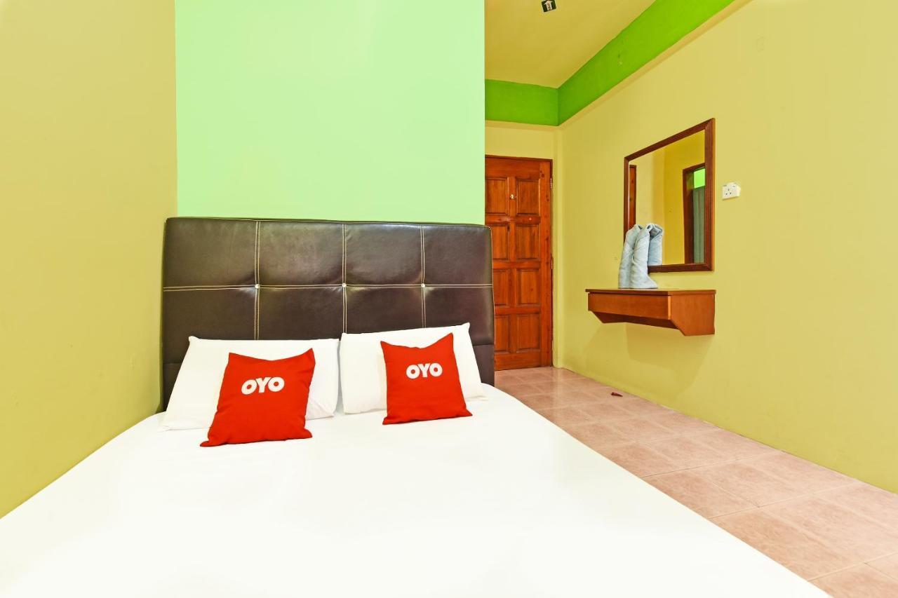 Oyo 90565 Teresek View Motel Куала-Тахан Экстерьер фото